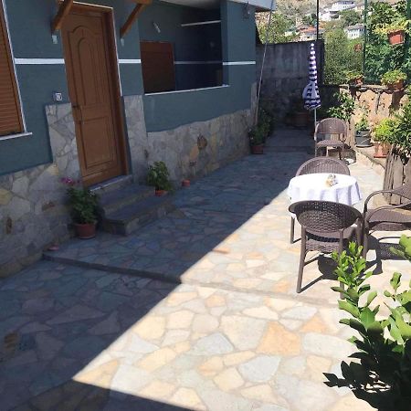 House Hotel Gjirokastër Esterno foto