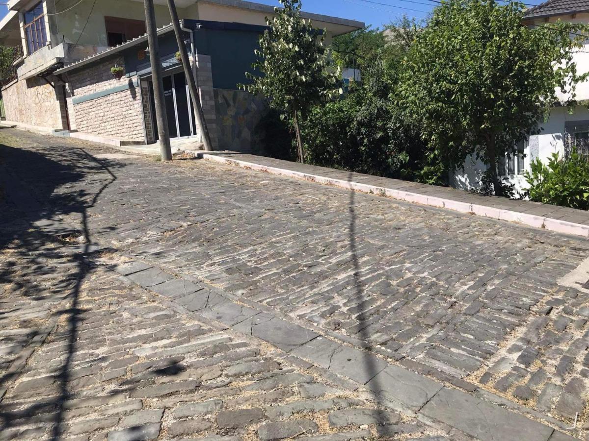 House Hotel Gjirokastër Esterno foto